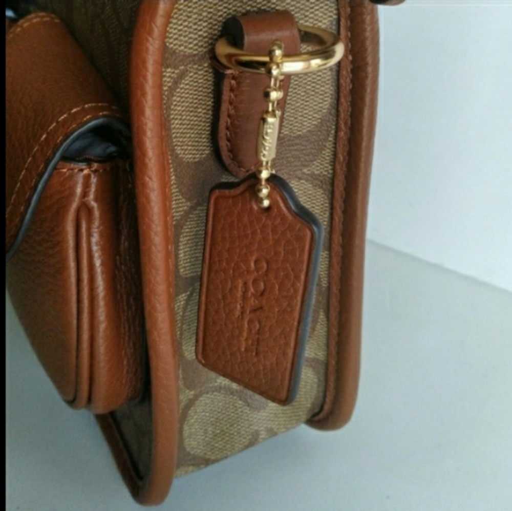 COACH BAG CROSSBODY SIGNATURE COLOR BLOCK NWOT - Picture 9 of 14